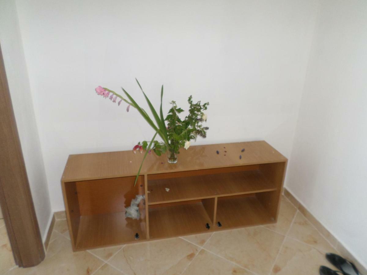 Lindita's Seaview Appartment Vlorë Esterno foto