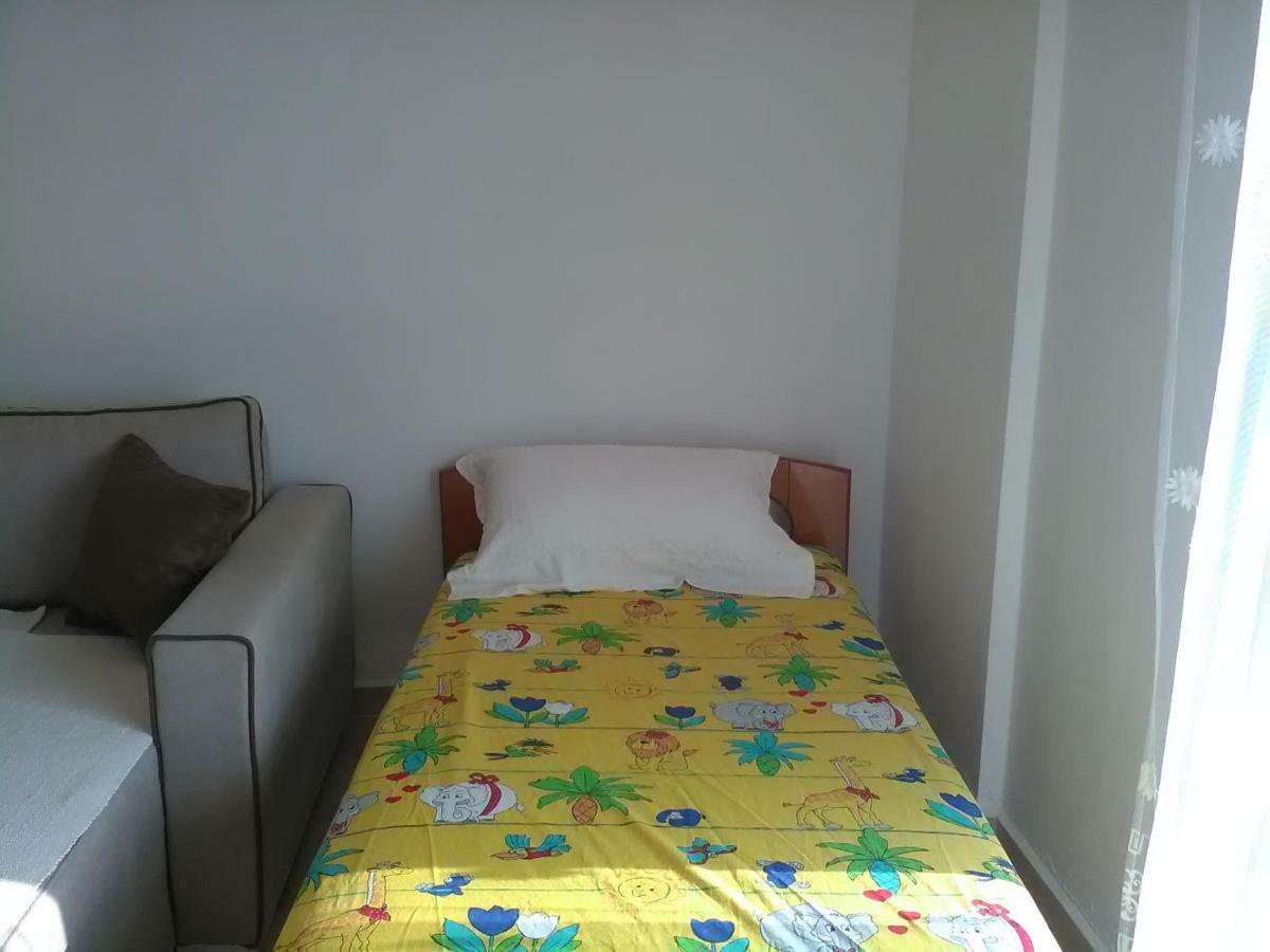 Lindita's Seaview Appartment Vlorë Esterno foto